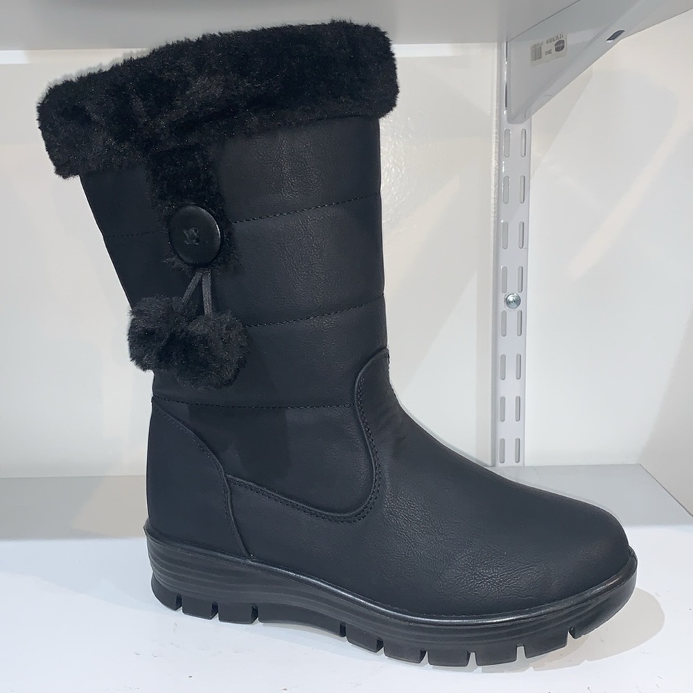 BLACK POM POM BOOTS 3982